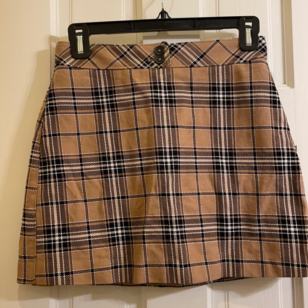 Express tan plaid mini skirt. Size 0